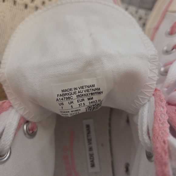 Converse Vintage White and Pink High-Top Sneakers - Picture 7 of 8